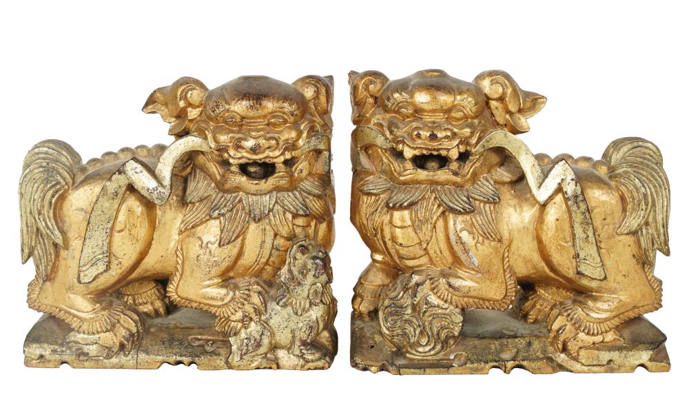 PAIR OF CHINESE FOO DOG TEMPLE