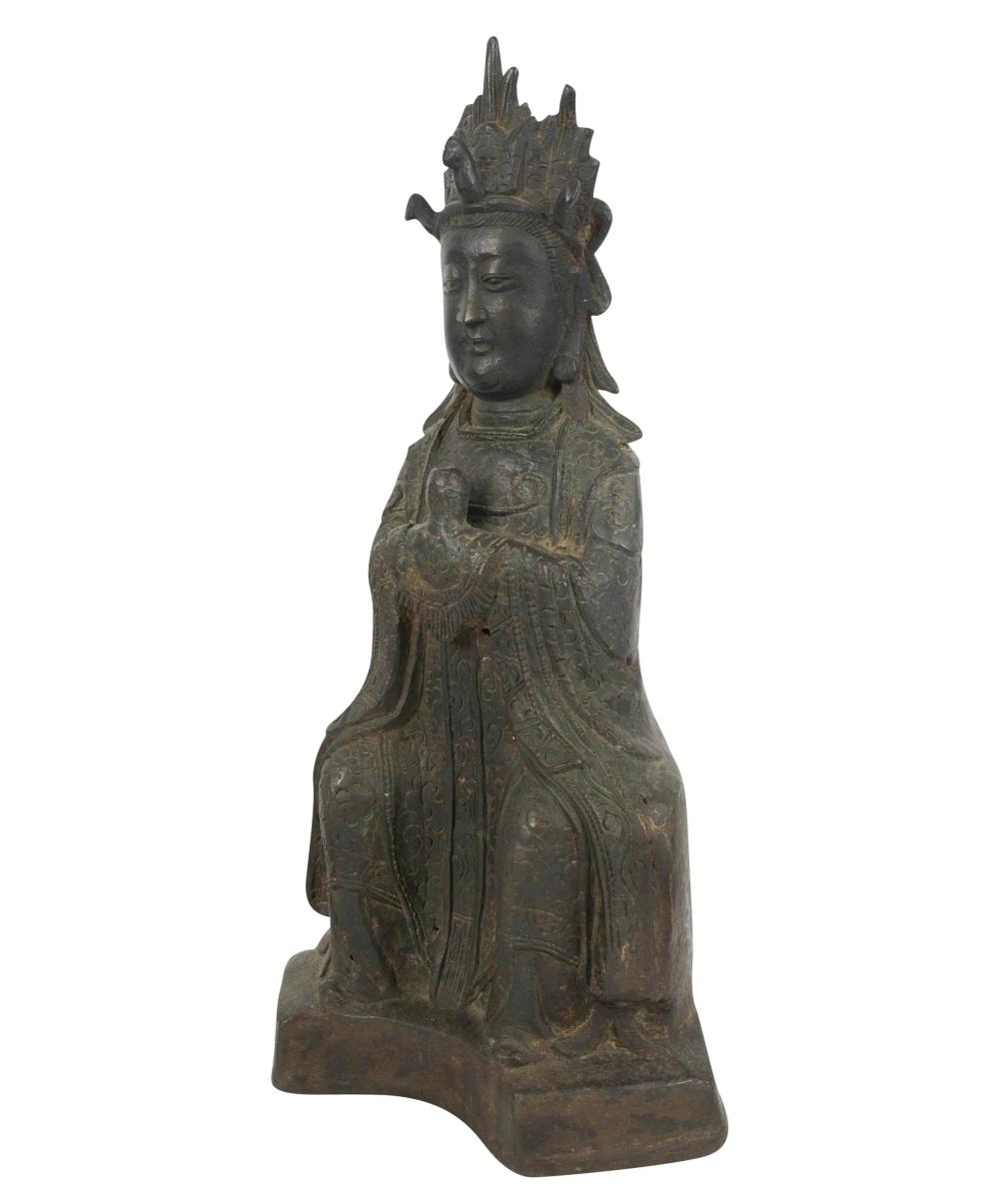 CHINESE GUANYIN FIGUREChinese Guanyin