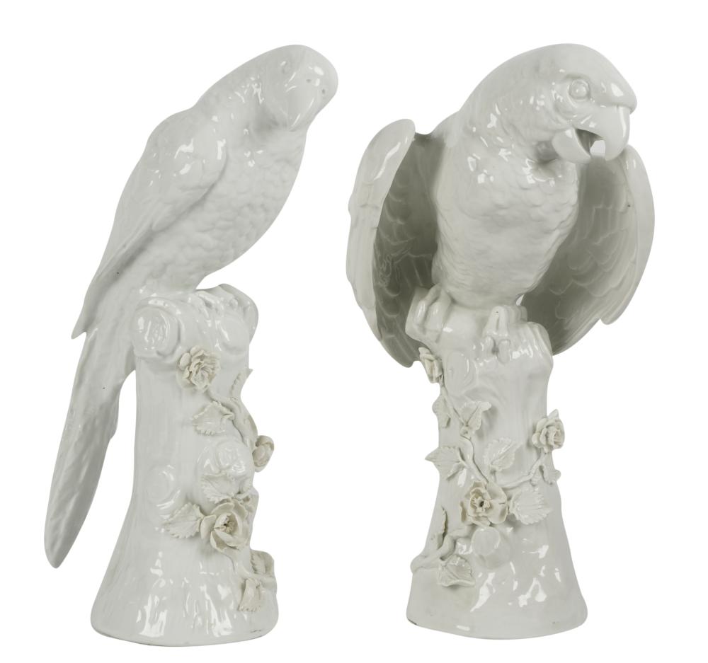 TWO MEISSEN STYLE PORCELAIN PARROT 3b519a