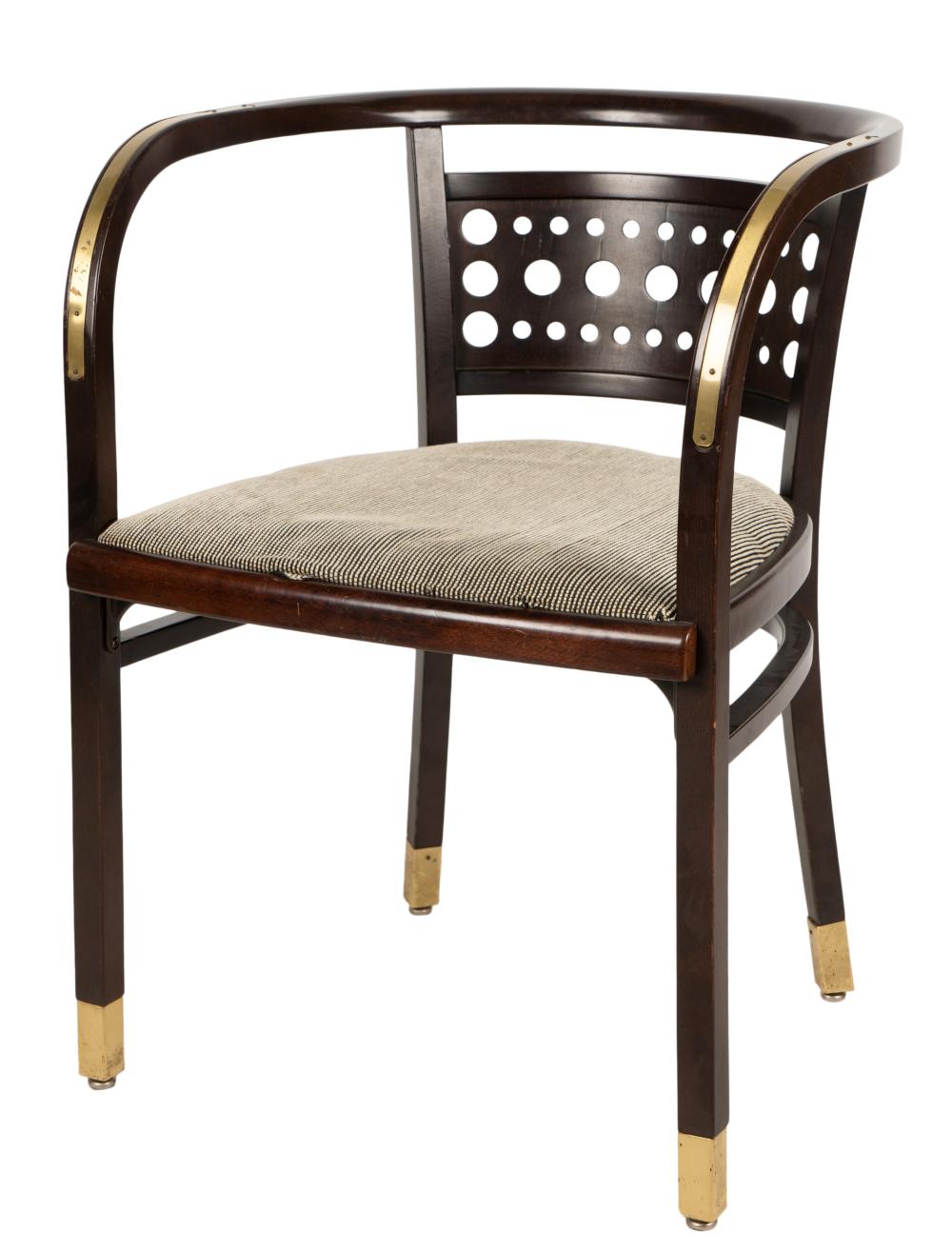 THONET BENTWOOD ARMCHAIRThonet 3b5275