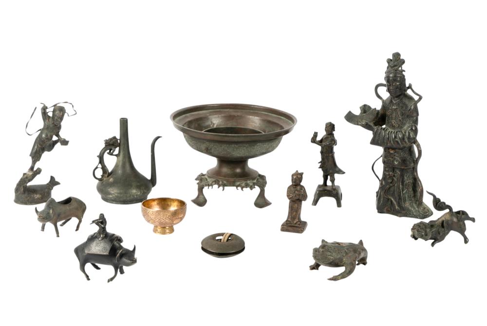 COLLECTION OF JAPANESE BRONZESCollection 3b52c1