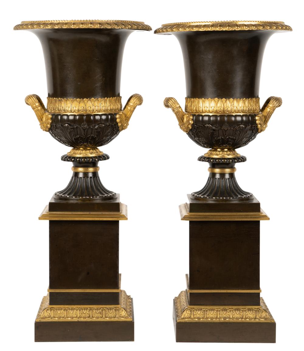 PAIR OF NEOCLASSICAL STYLE PATINATED 3b5386