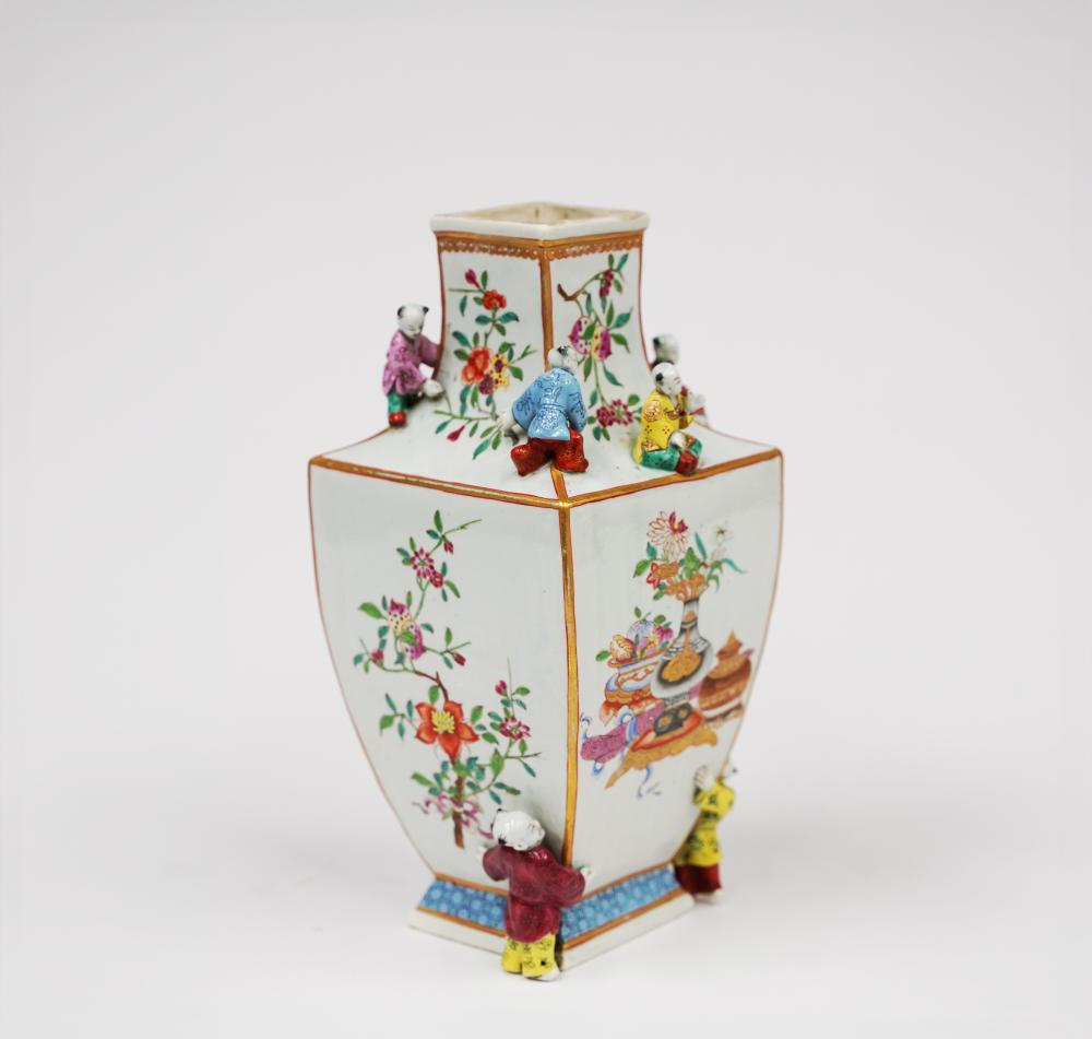 CHINESE FAMILLE ROSE PORCELAIN 3b53f7