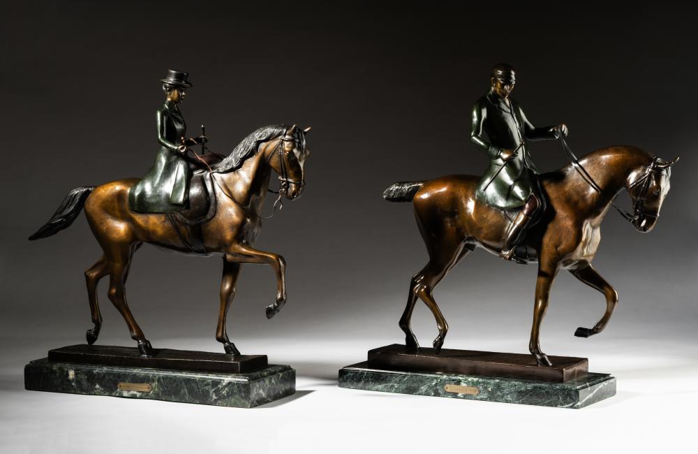 PAIR OF PATINATED BRONZE EQUESTRIAN 3b54a0