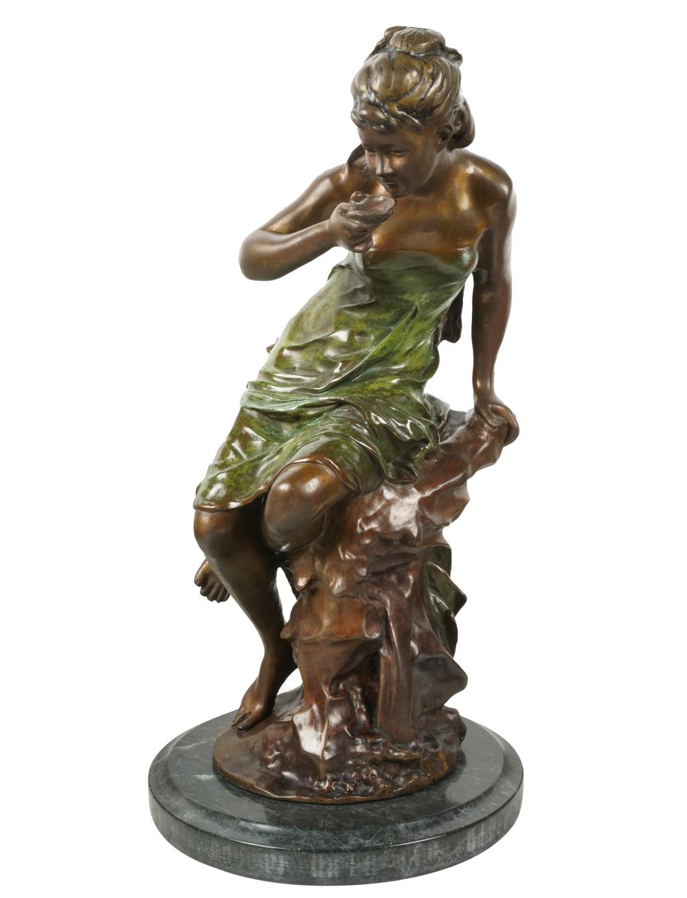 PATINATED BRONZE FIGURE OF A NYMPHPatinated 3b54fc