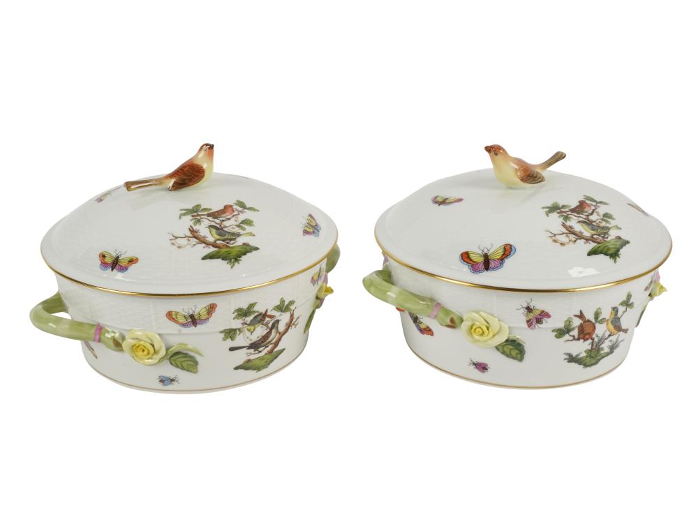PAIR OF HEREND PORCELAIN COVERED 3b5537