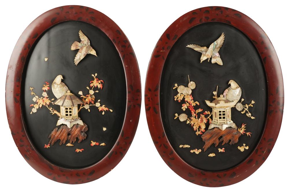 PAIR OF JAPANESE OVAL PANELSPair 3b557c