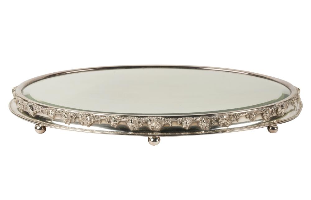 AMERICAN SILVER PLATE MIRROR PLATEAUAmerican 3b559b