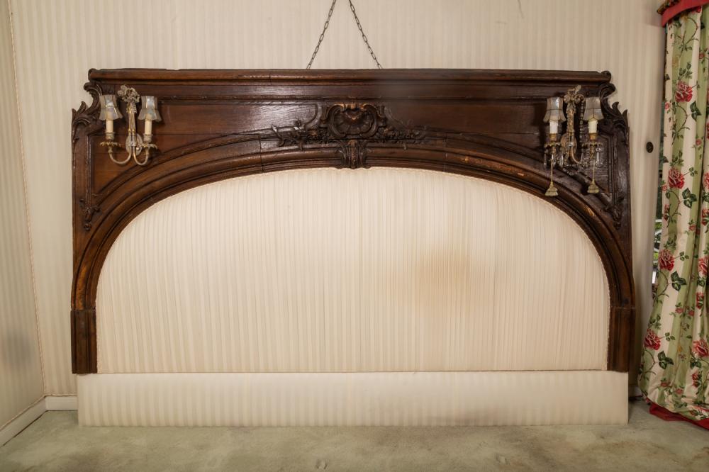 ROCOCO-STYLE CARVED OAK PANELRococo-Style
