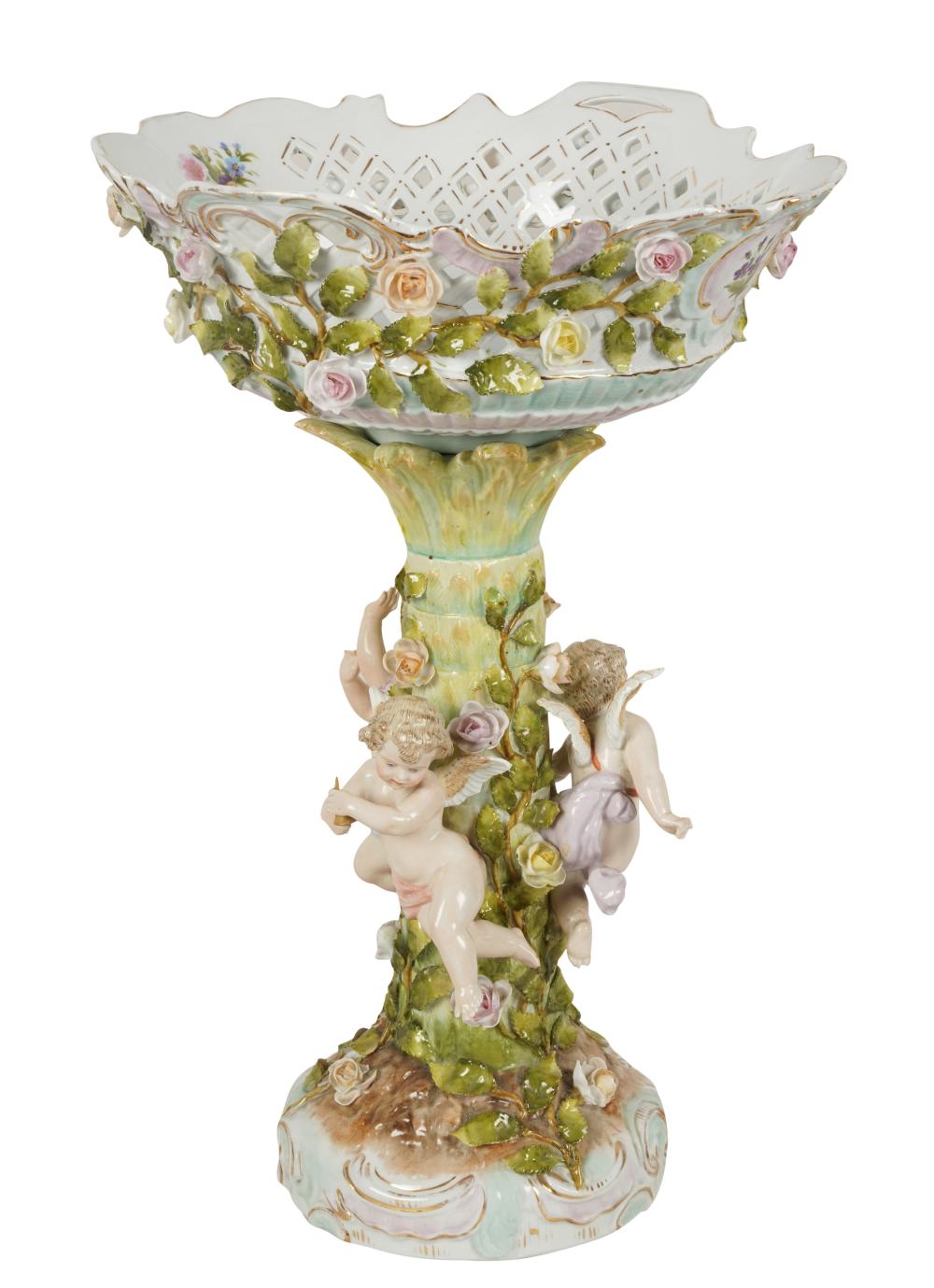 MEISSEN STYLE PORCELAIN CENTERPIECE 3b57fe