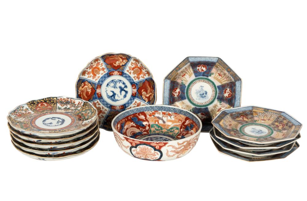 GROUP OF IMARI PORCELAINGroup of