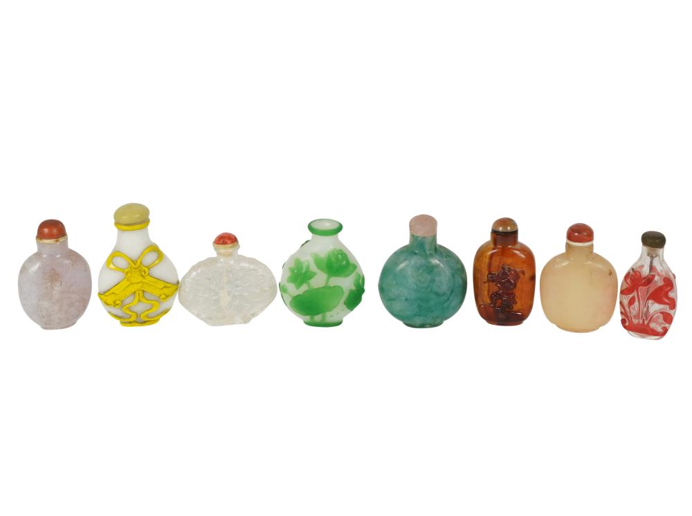 EIGHT ASSORTED GLASS AND STONE 3b5820