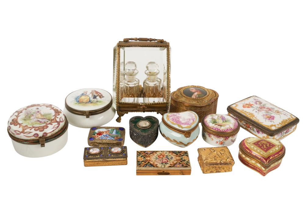 COLLECTION OF MINIATURE BOXESCollection