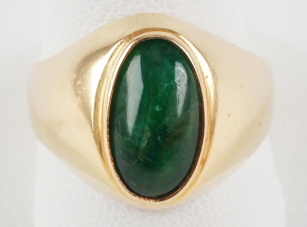 VINTAGE 14K GREEN STONE RINGVintage 3b5888