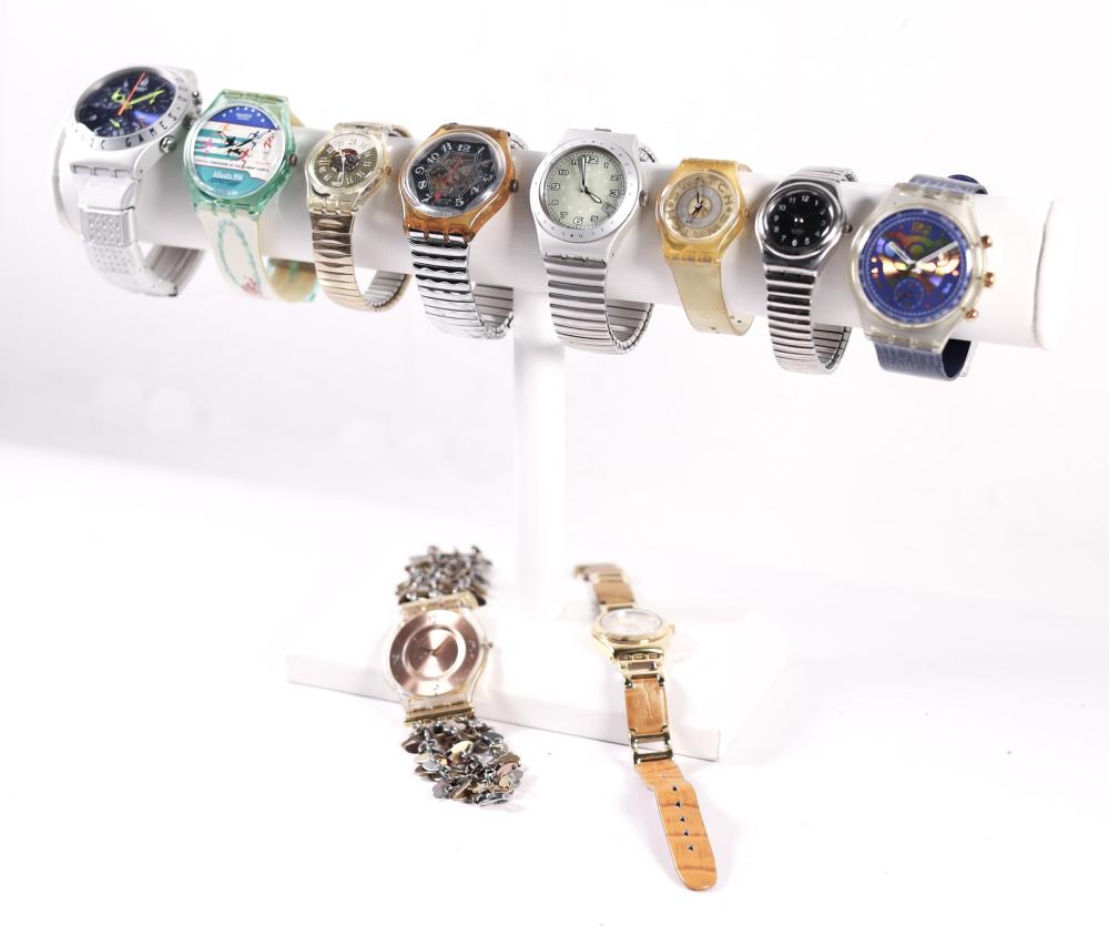 COLLECTION OF 10 SWATCH WATCHESLot 3b5a26