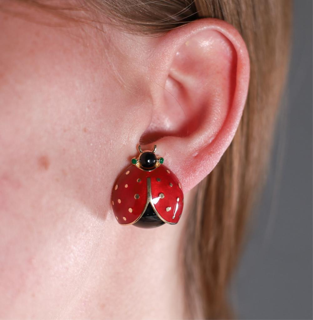 18KYG DAVID WEBB ENAMEL LADYBUG EARRINGS