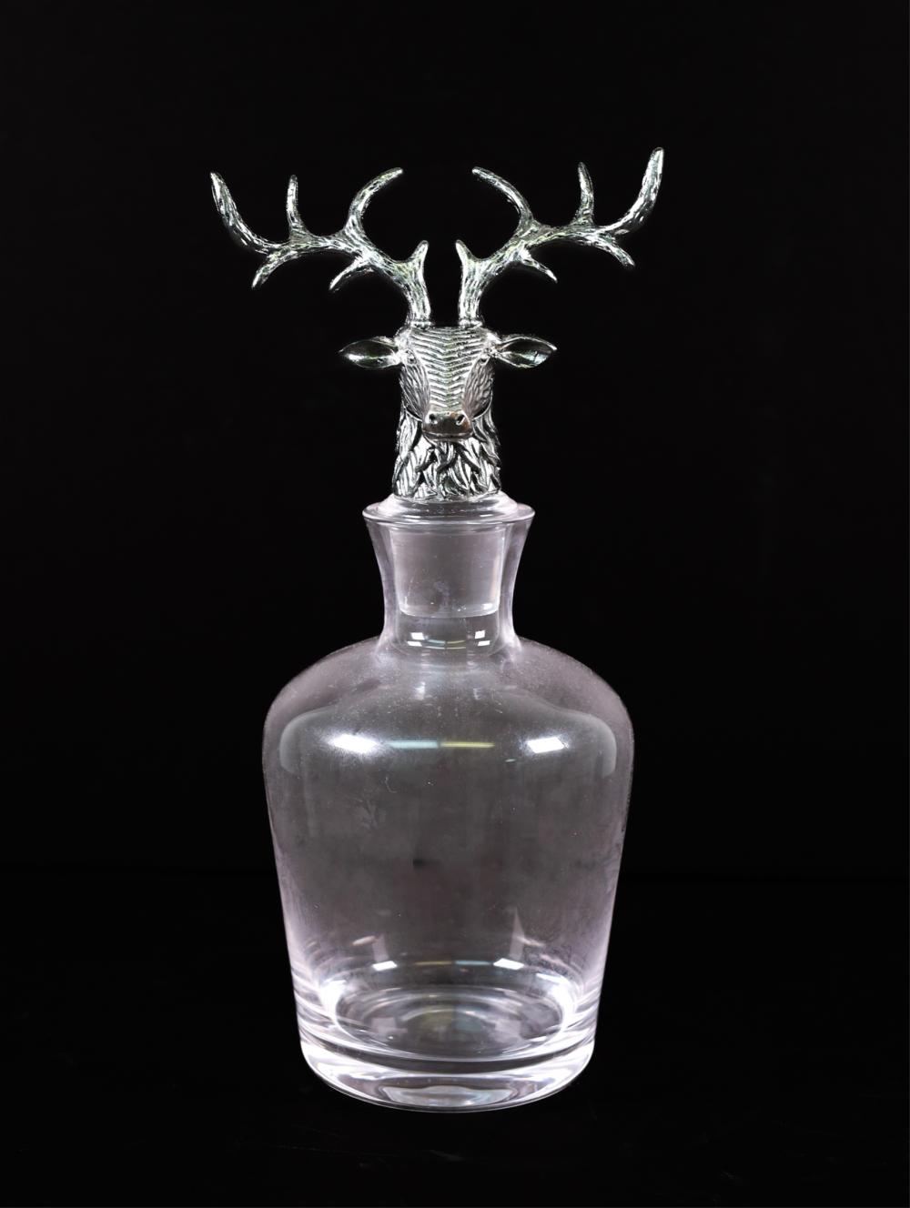 GLASS DECANTER WITH SCULPTED STAG