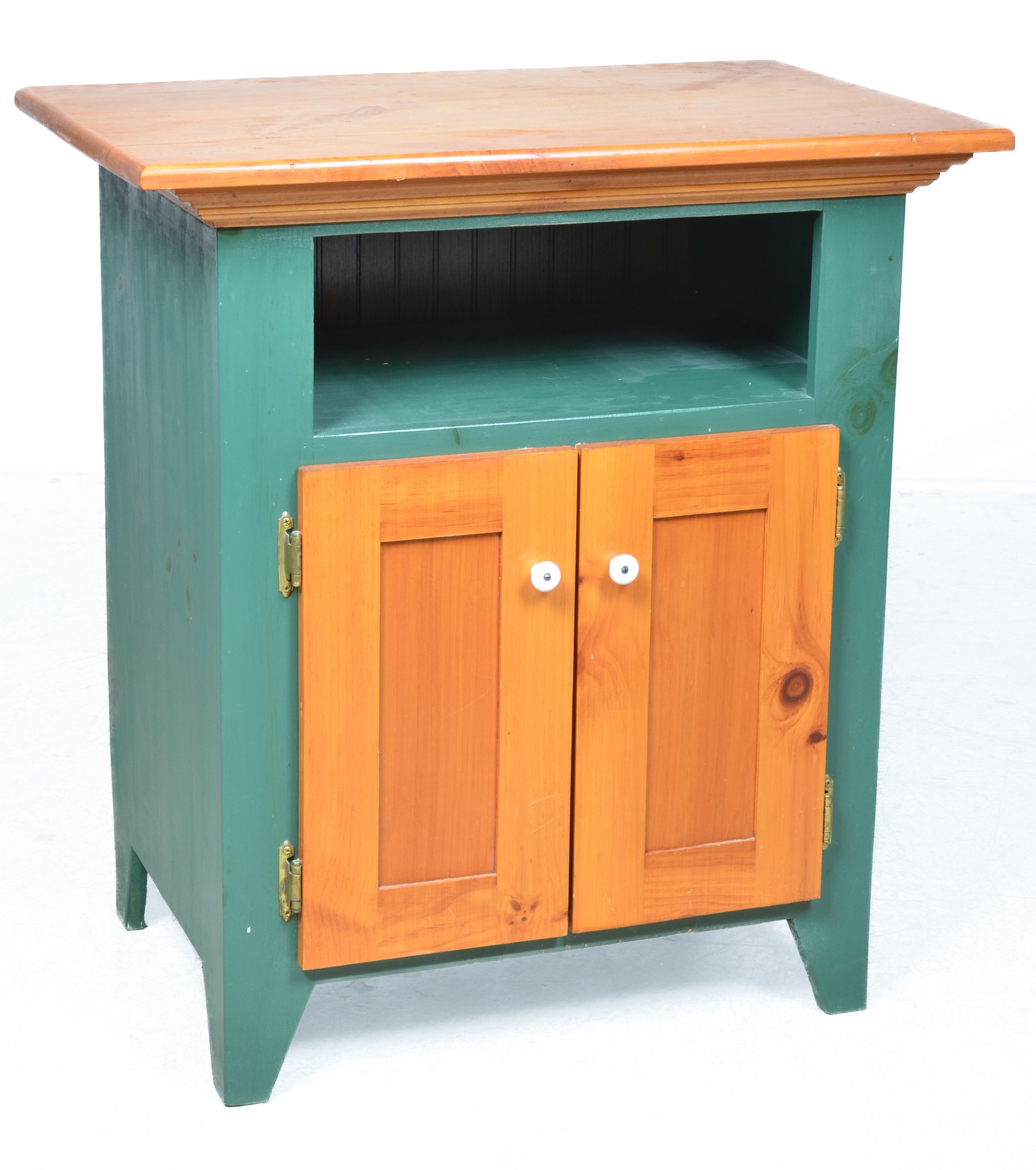 Pine and green painted 2 door cabinet  3b5a59