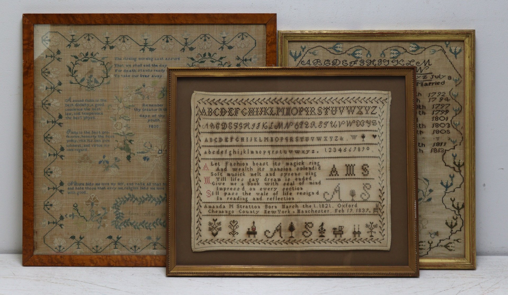 A GROUP OF THREE ANTIQUE SAMPLERS  3b3731