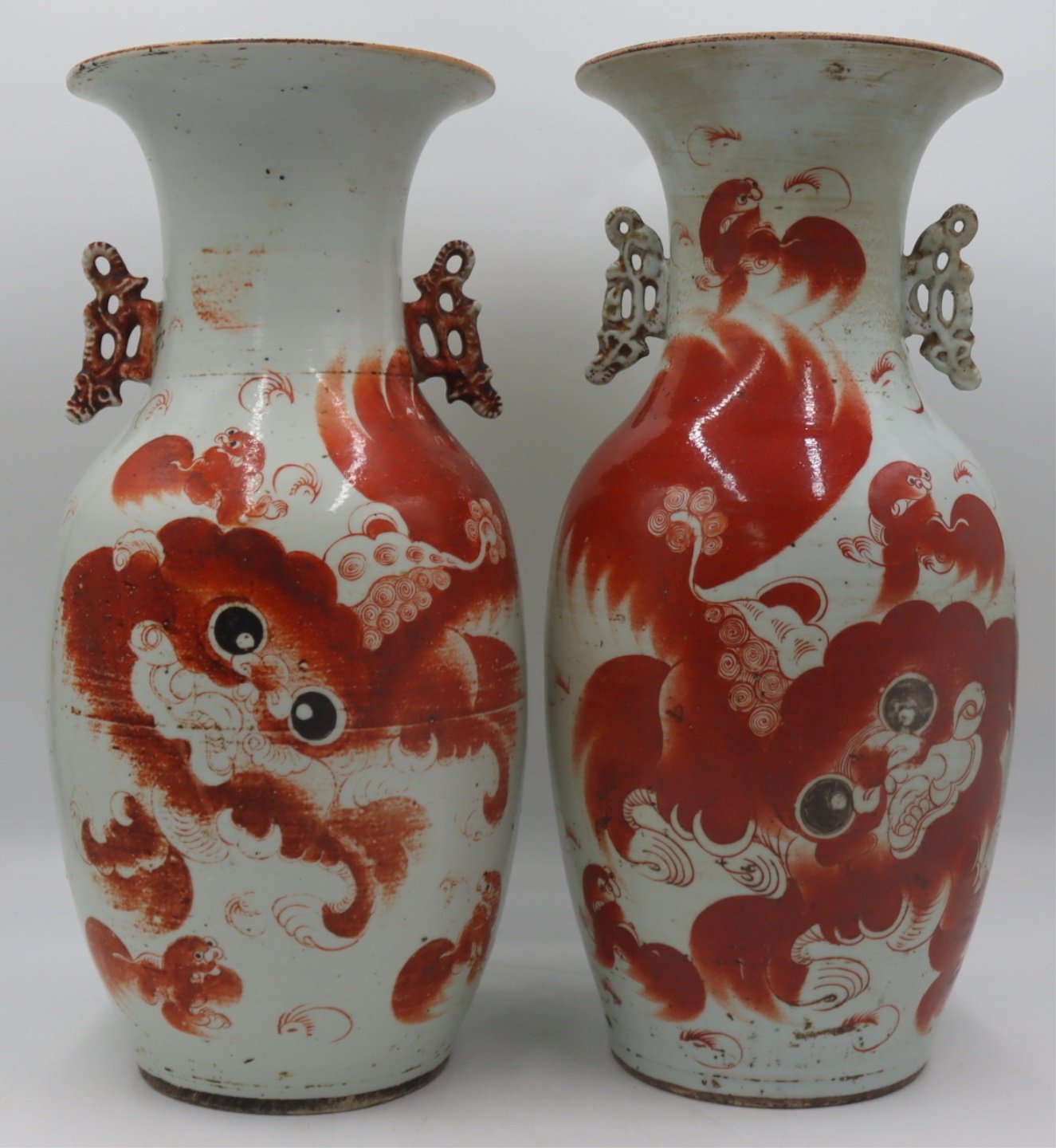 NEAR PAIR OF CHINESE IRON RED FOO 3b3798