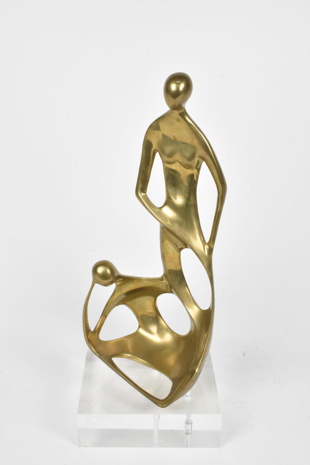 CONTEMPORARY BRONZE SCULPTURE ON