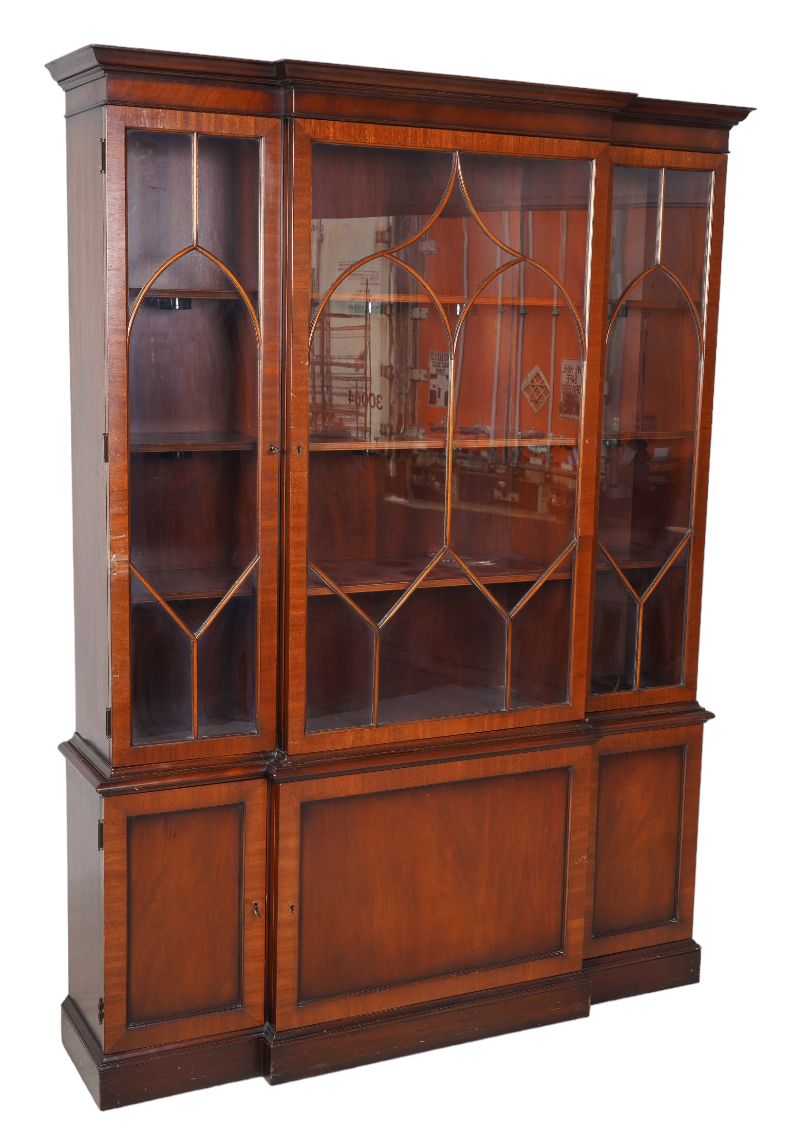 Mahogany 2-pc china cabinet, top with