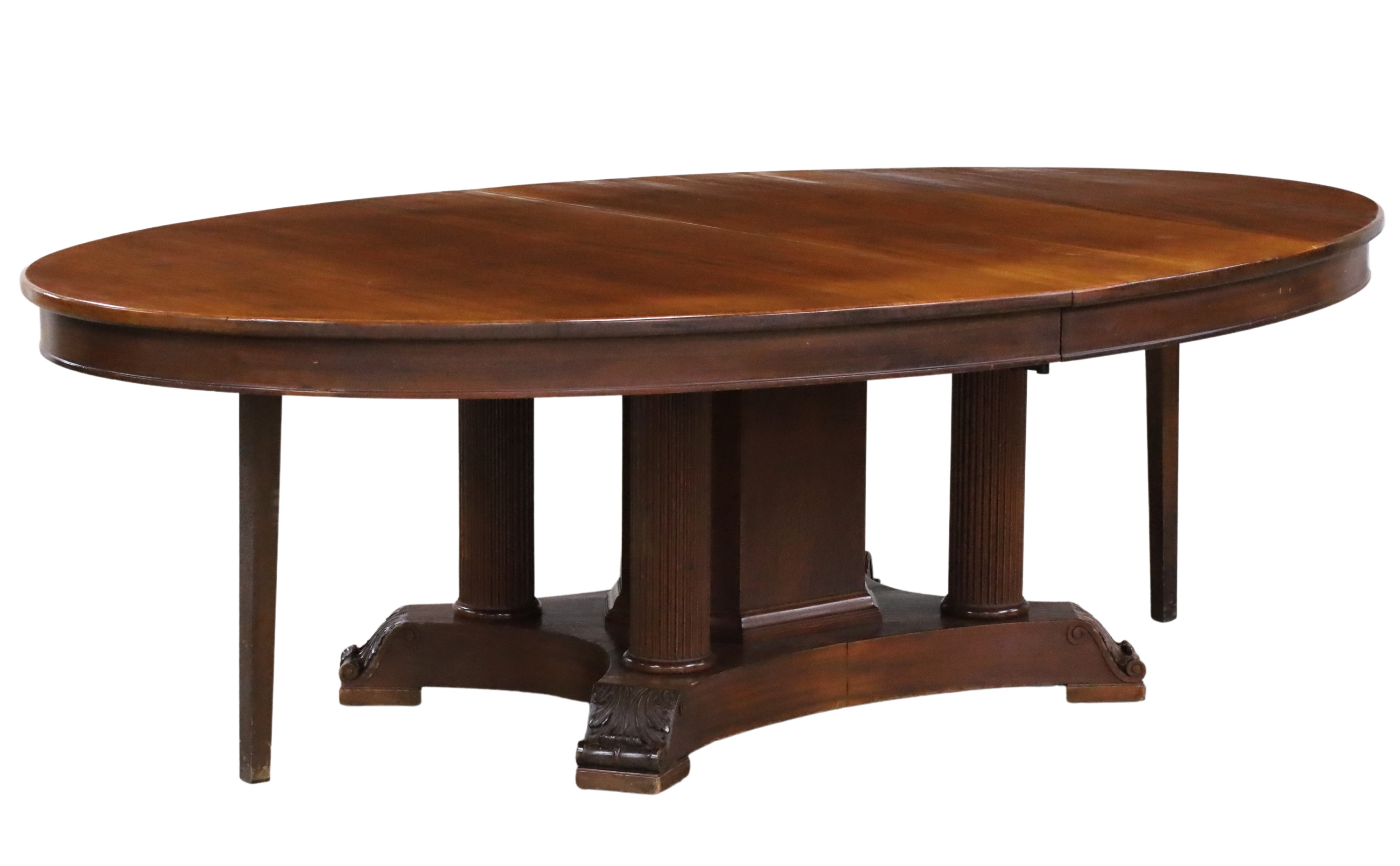 ENGLISH VICTORIAN OVAL DINING TABLE