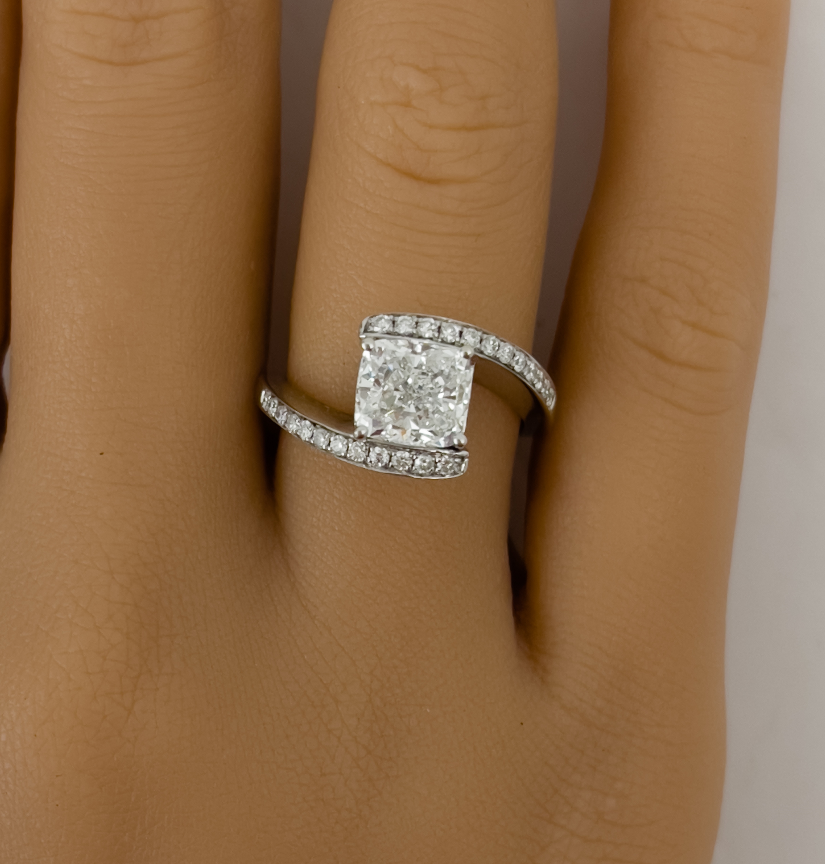 14K 2.01 CT DIAMOND SOLITAIRE  W/GIA