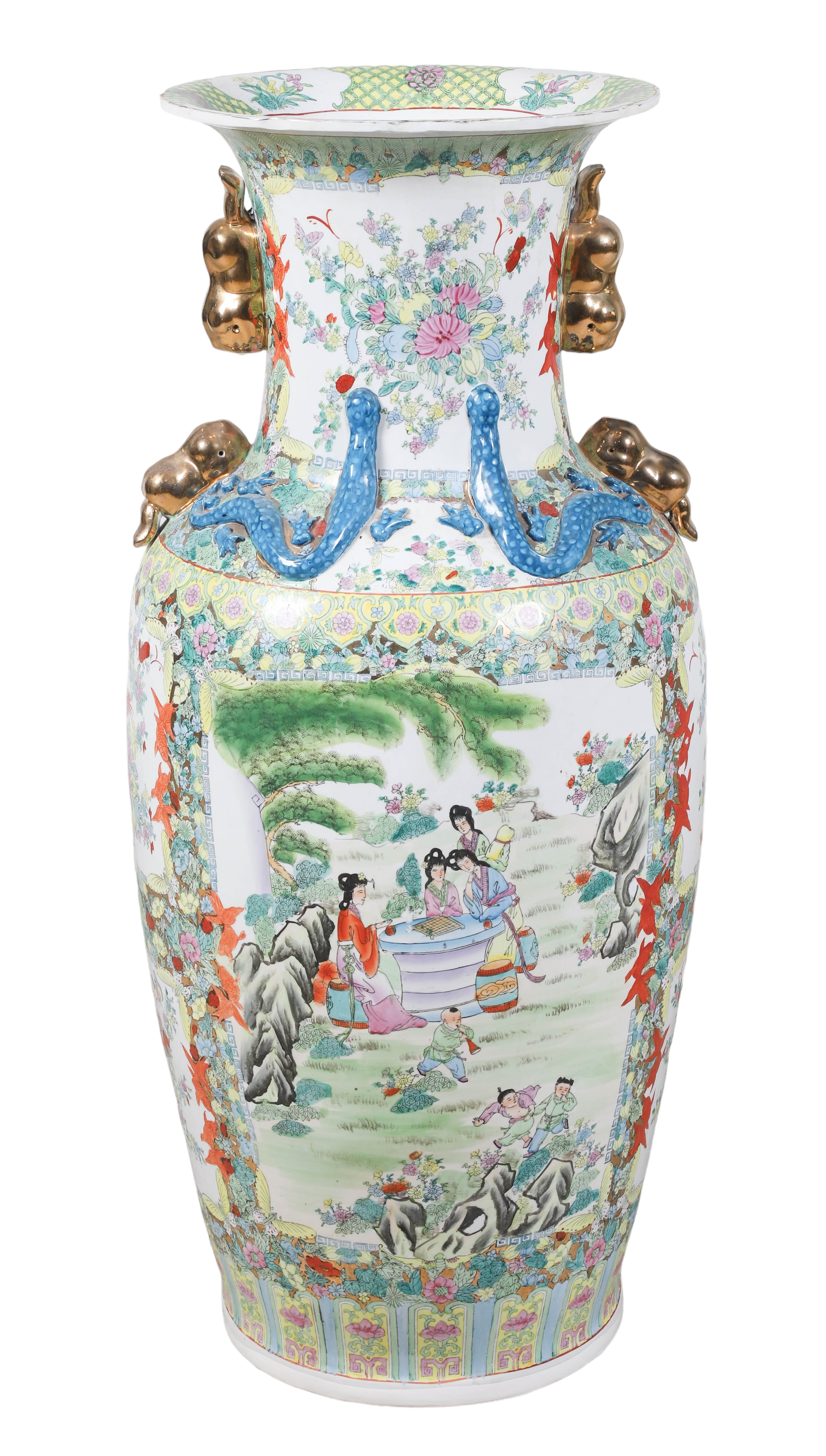 Chinese porcelain palace vase  3b3c37