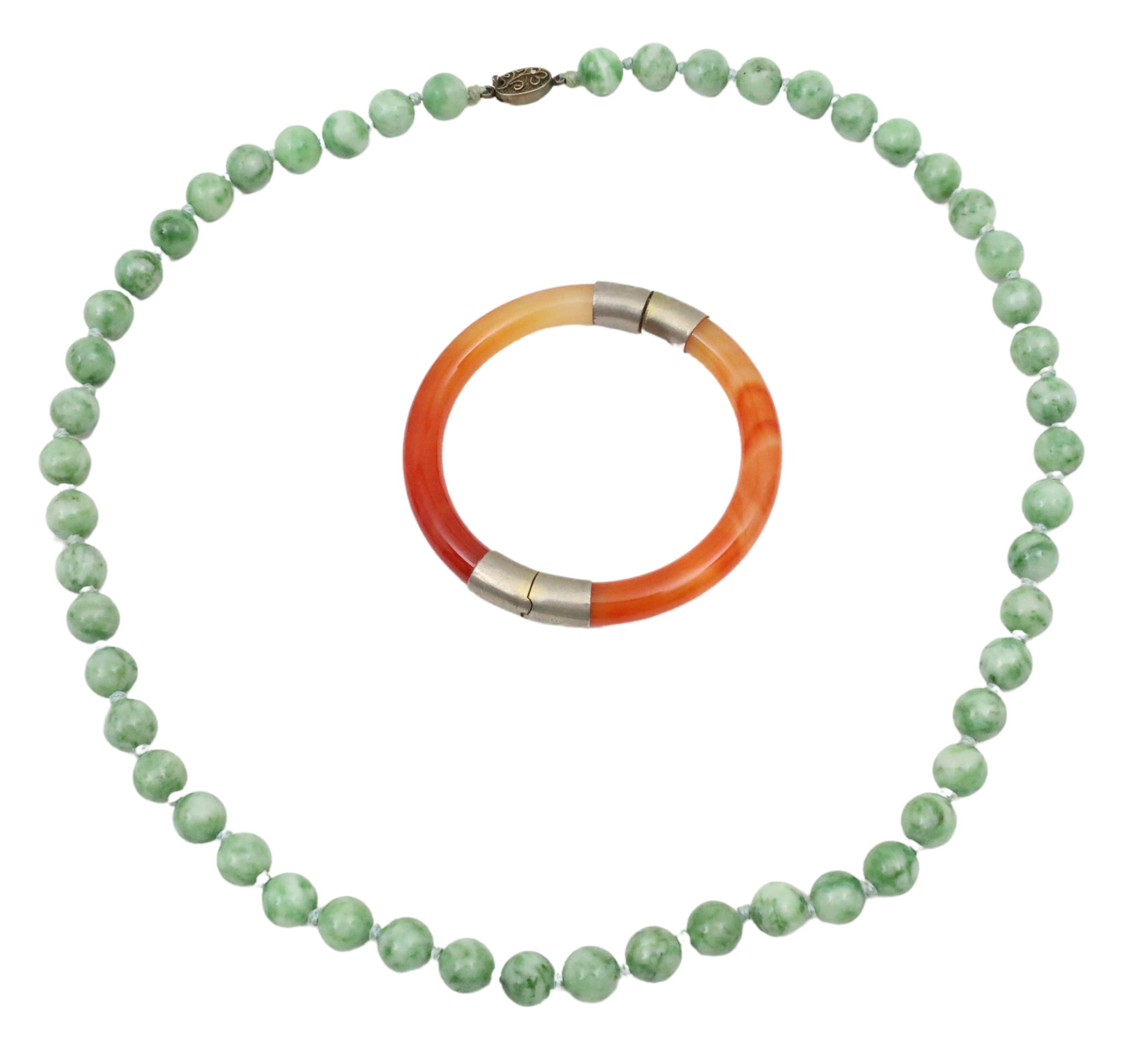 2 PCS OF CHINESE JADE JEWELRY Two 3b3c40