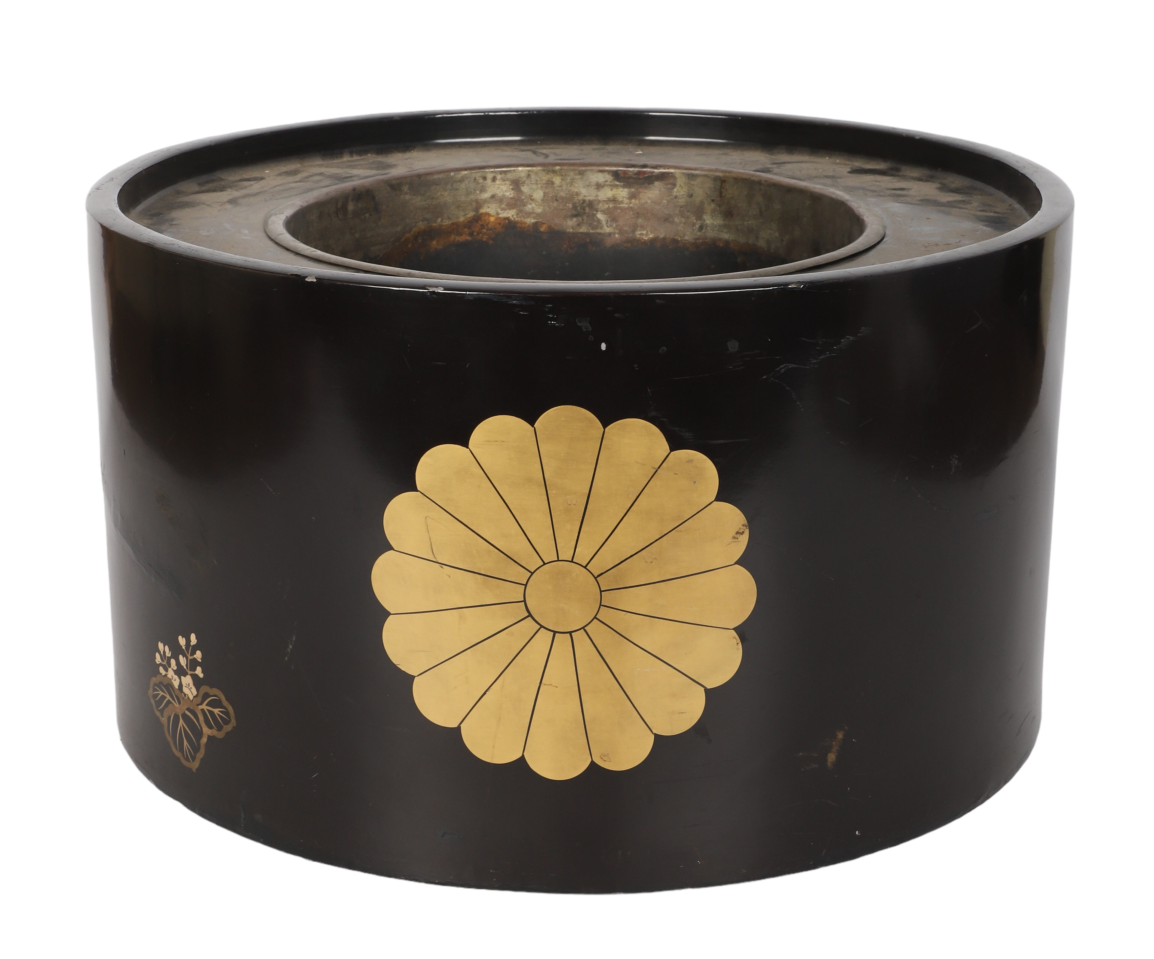 Japanese painted lacquer hibachi