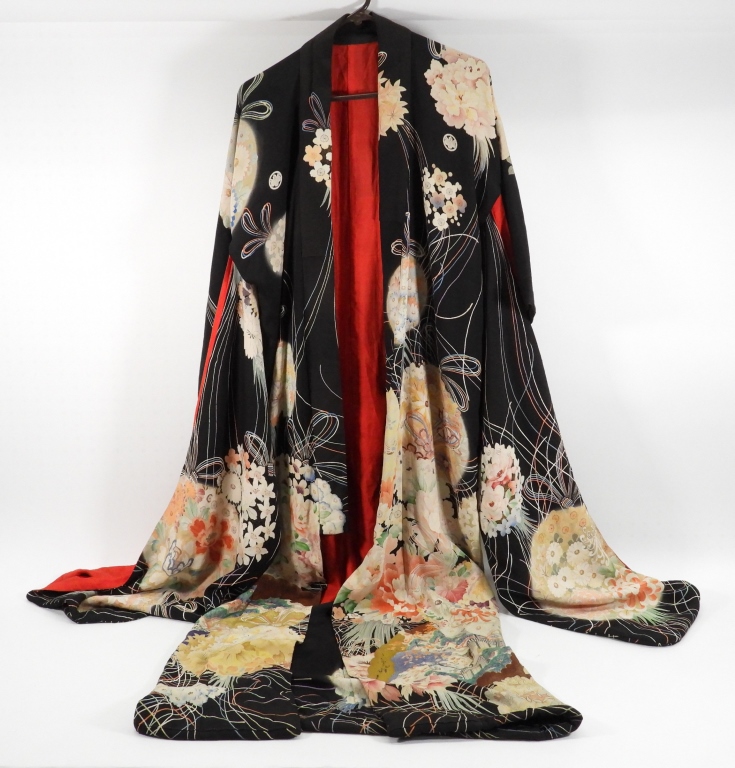 JAPANESE YUZEN HAND PAINTED KIMONO