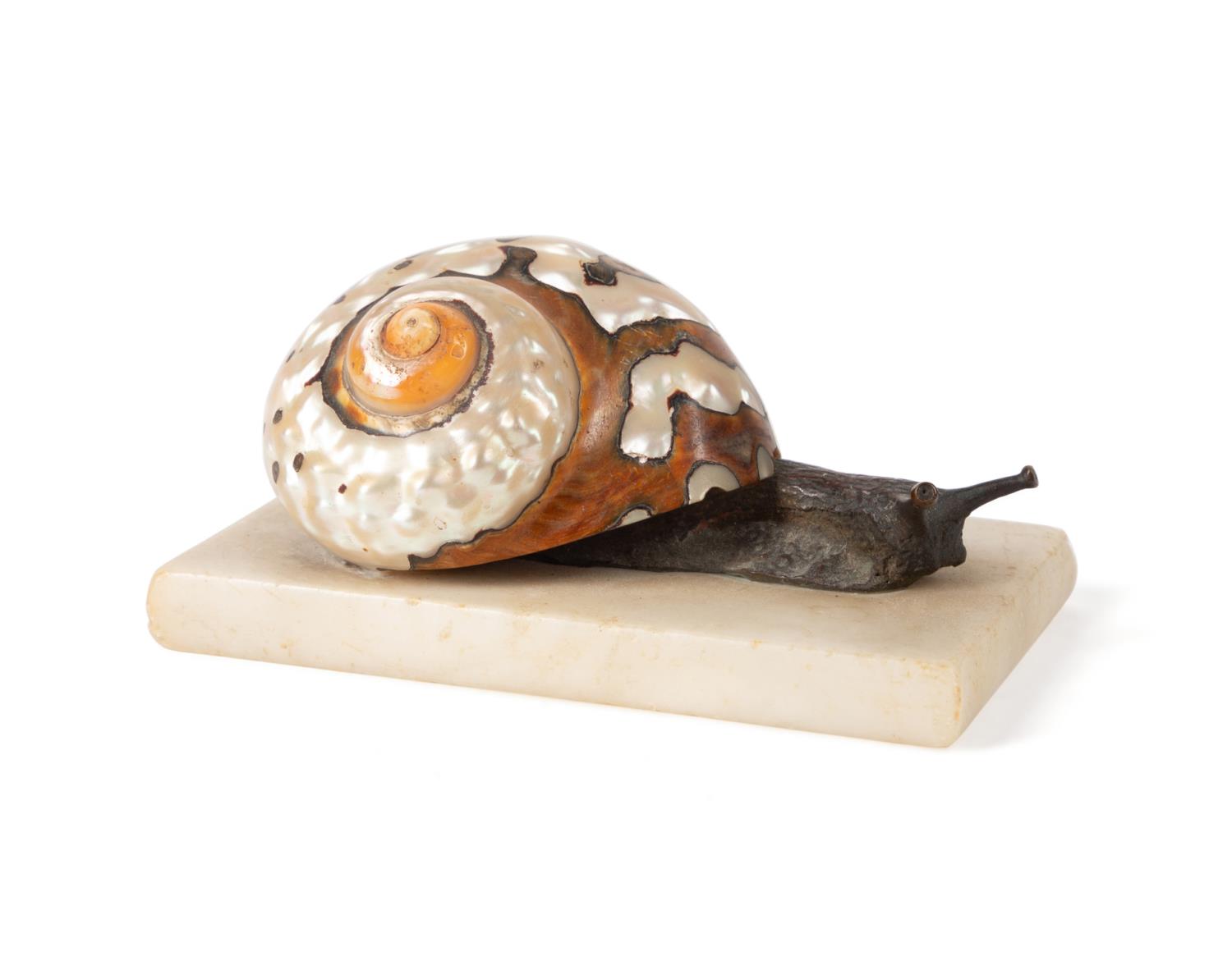 BRONZE SNAIL W AFRICAN TURBO SHELL 3b4071