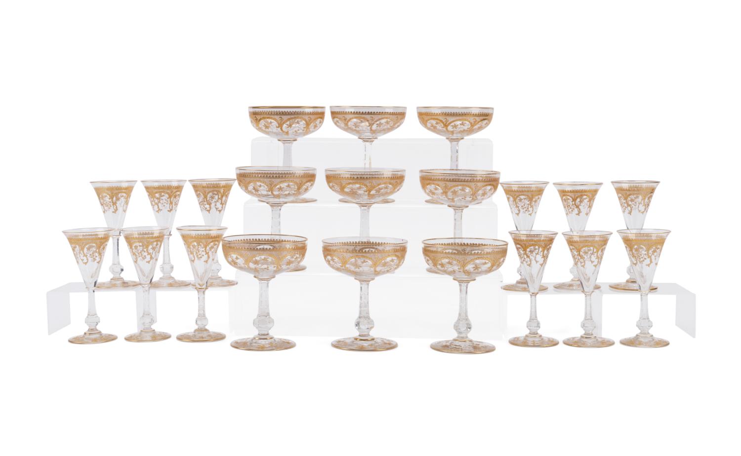 21PC GILT CRYSTAL STEMWARE SET  3b408f