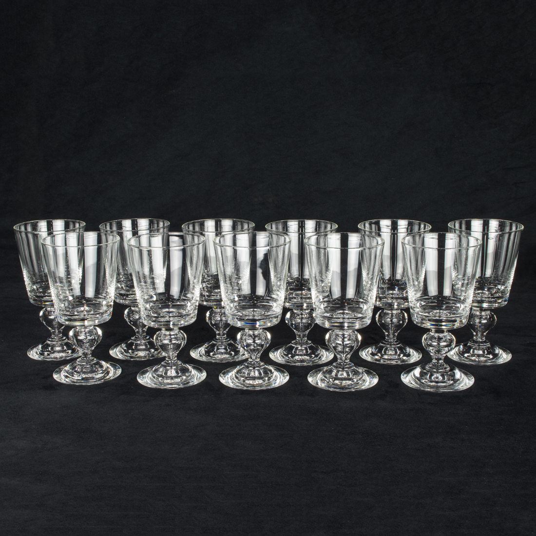 A SET OF ELEVEN STEUBEN GLASS GOBLETS 3b4168