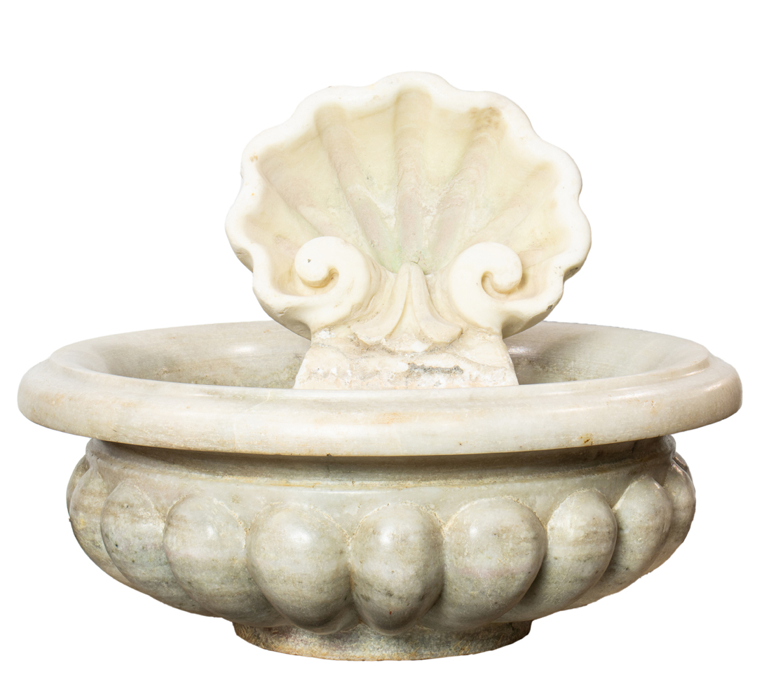 AN INDIAN CARVED STONE FOUNTAIN 3b418b