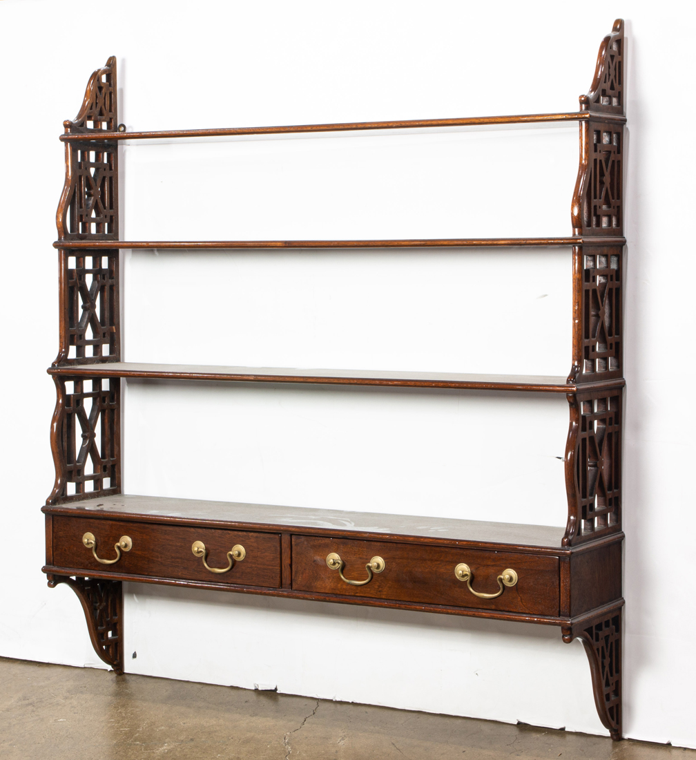 A CHIPPENDALE STYLE FOUR SHELF 3b42bf