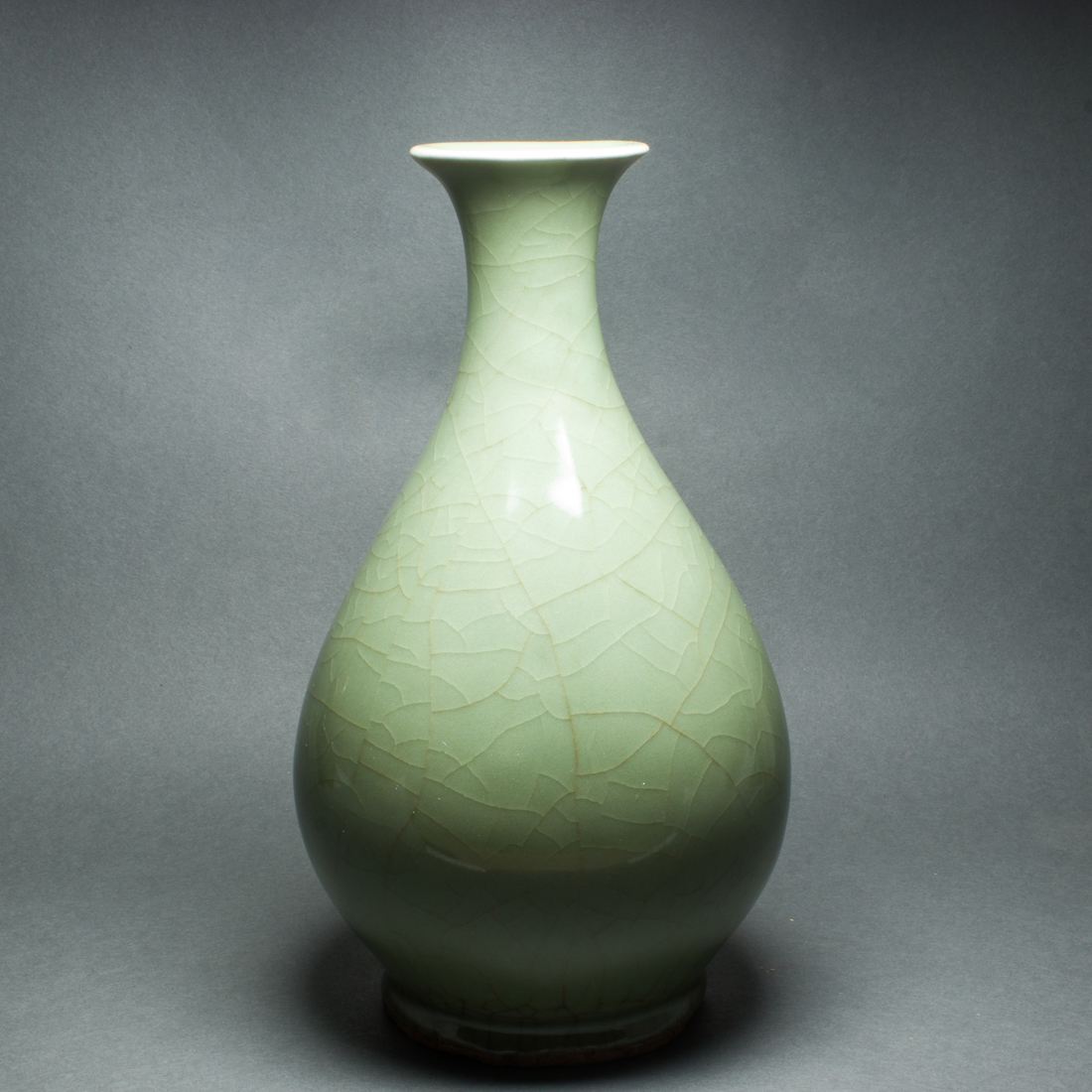 CHINESE LONGQUAN CELADON GLAZED YUHUCHUN