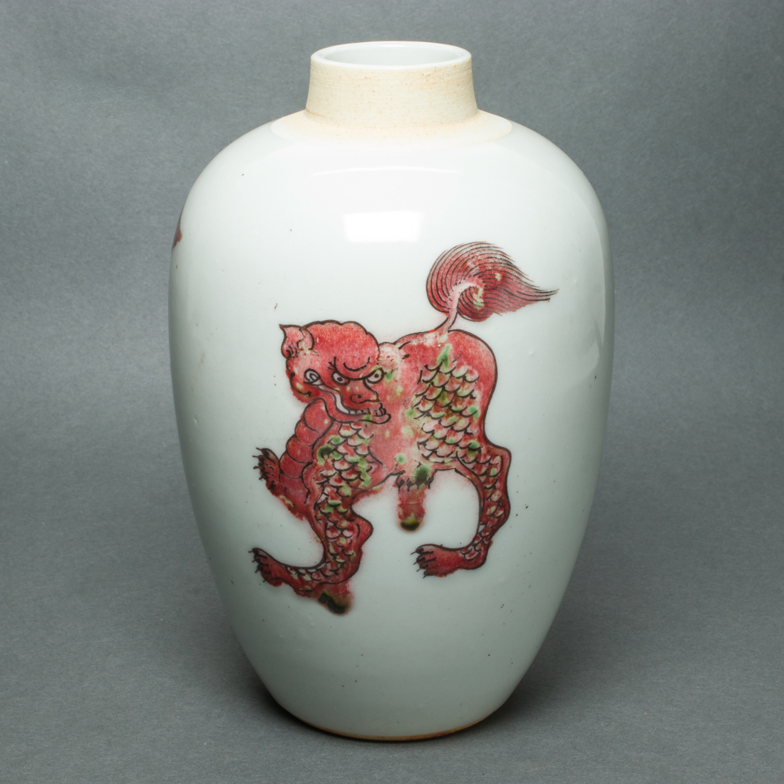 CHINESE UNDERGLAZE COPPER RED VASE 3b43ca