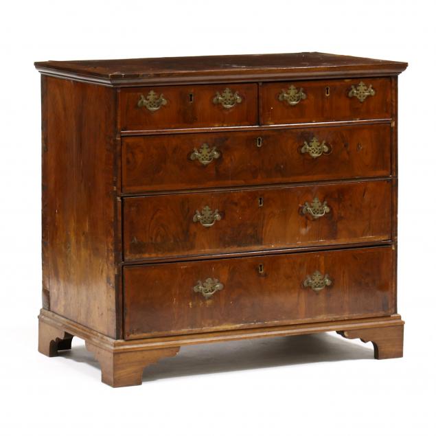 GEORGE II BURL VENEERED CHEST OF 3b6b48