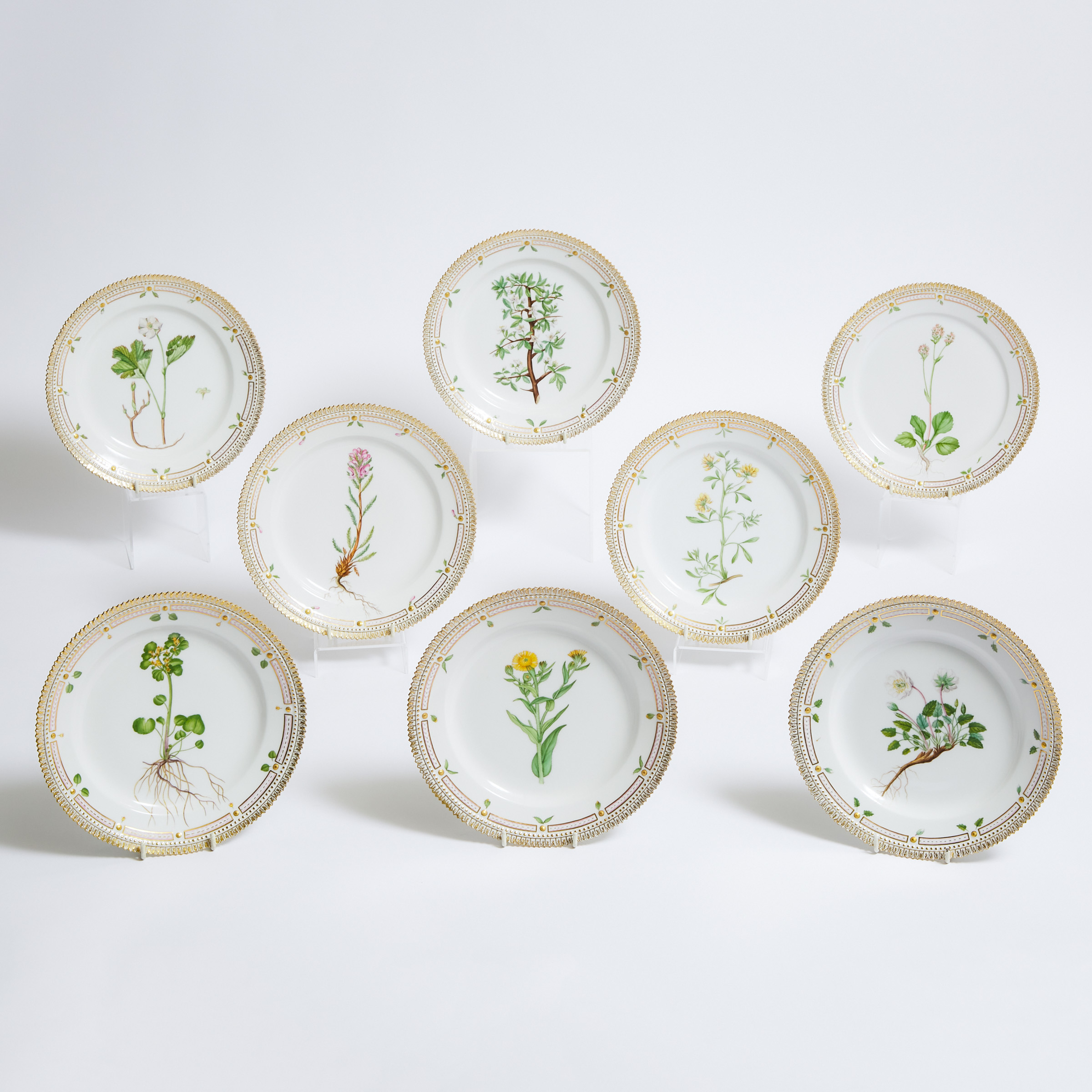 Eight Royal Copenhagen Flora 3b6d0c