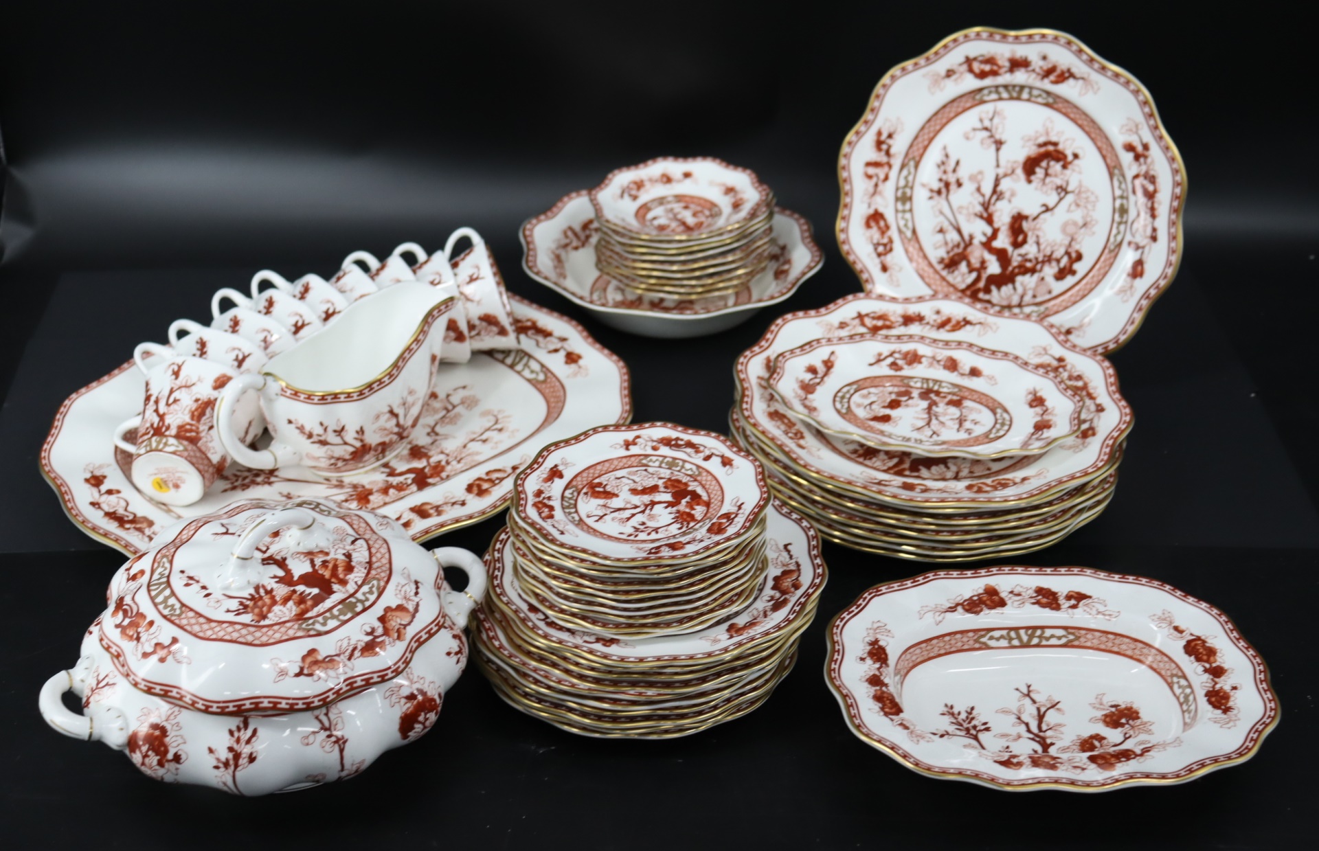 A SET OF COALPORT INDIAN TREE CORAL