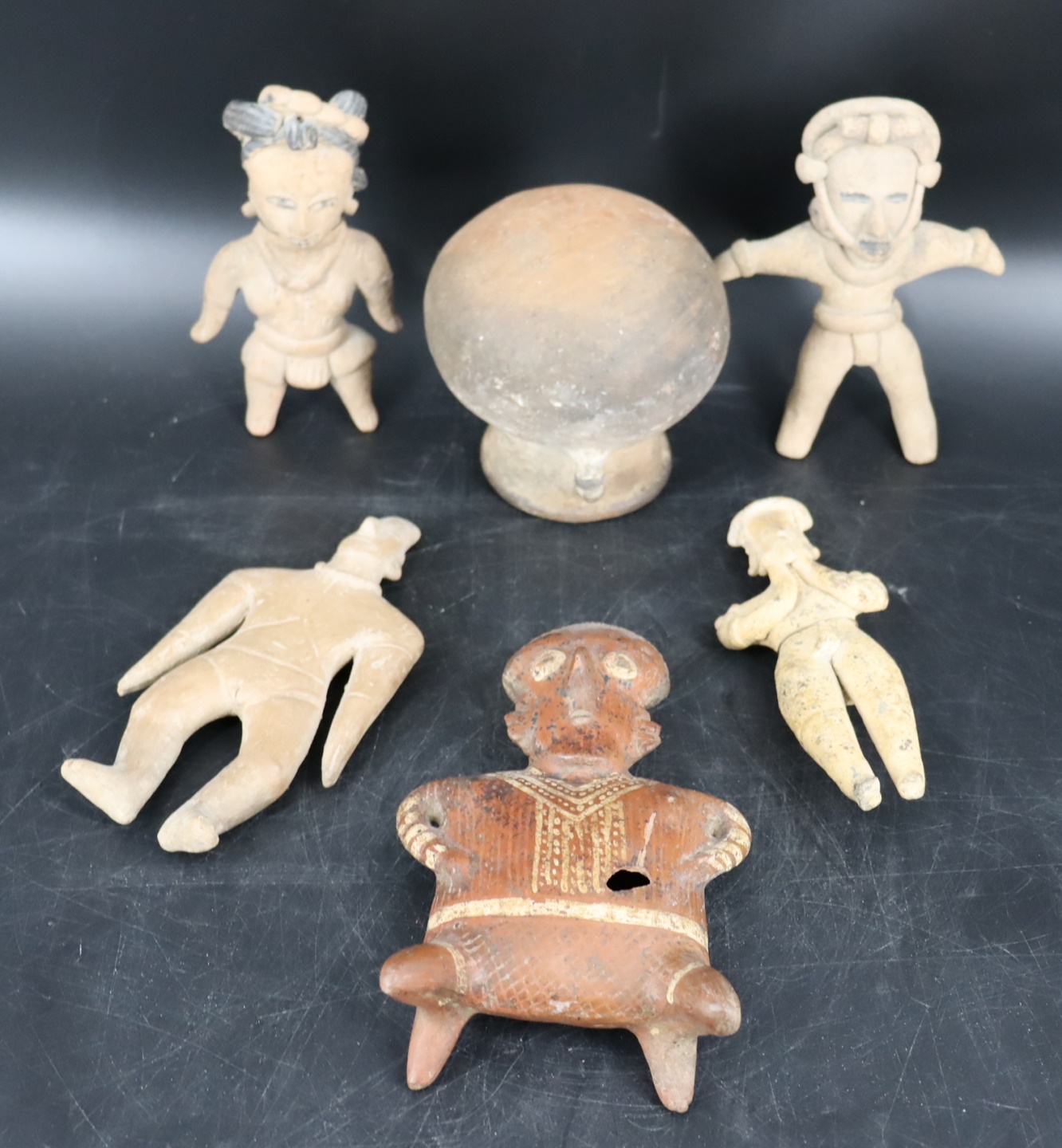 A GROUP OF 5 PRE COLUMBIAN FIGURES