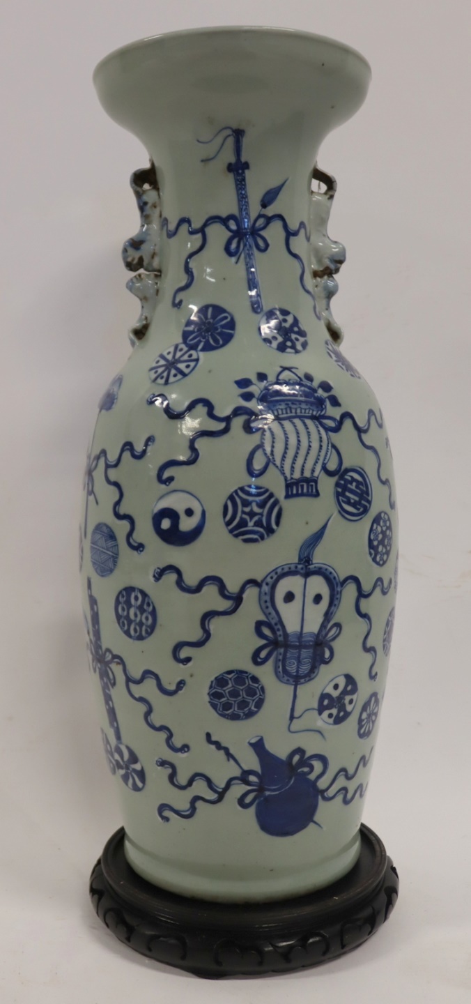 TALL CHINESE CELADON BLUE AND WHITE 3b6f22