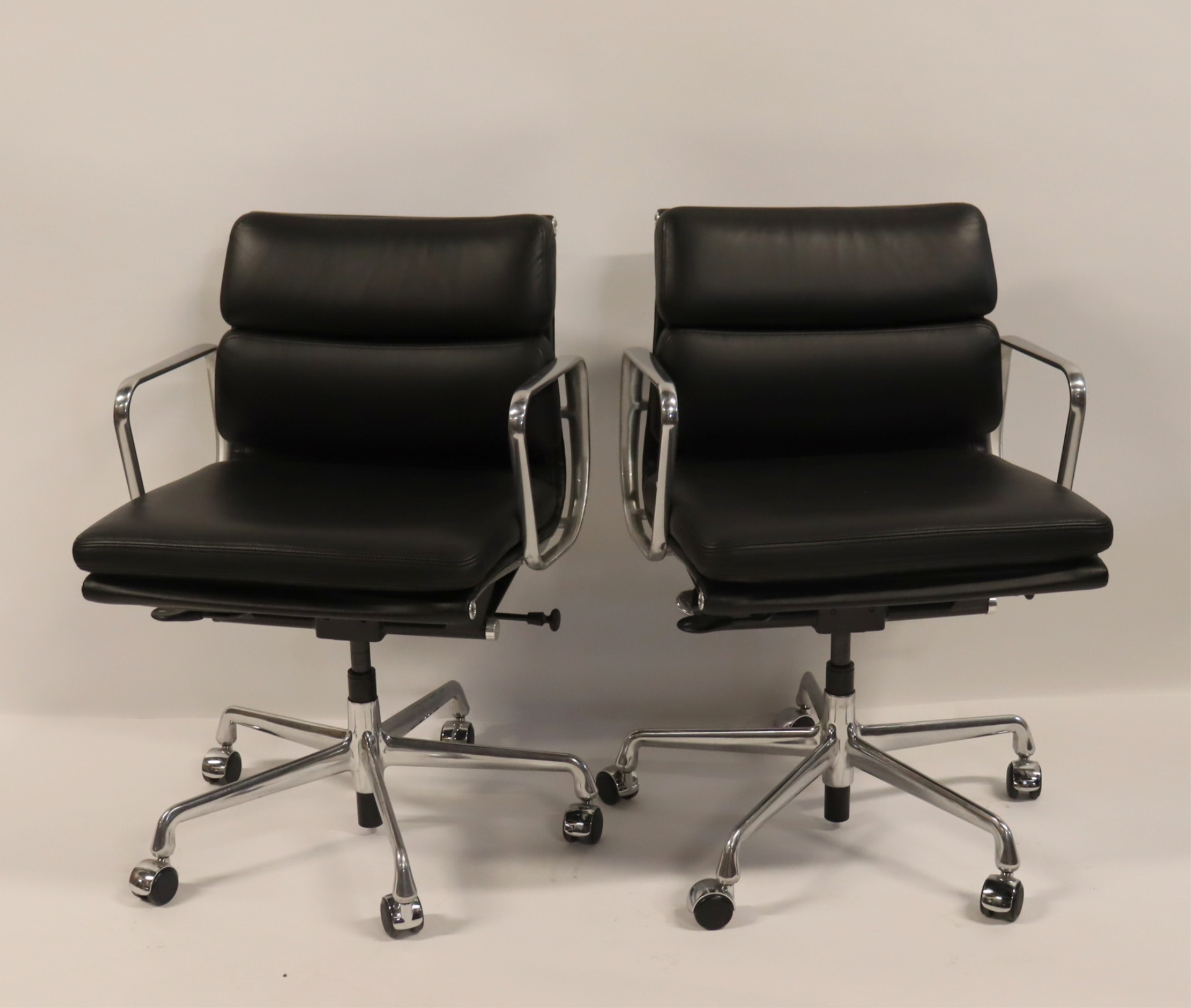 PAIR EAMES BLACK LEATHER SOFT PAD