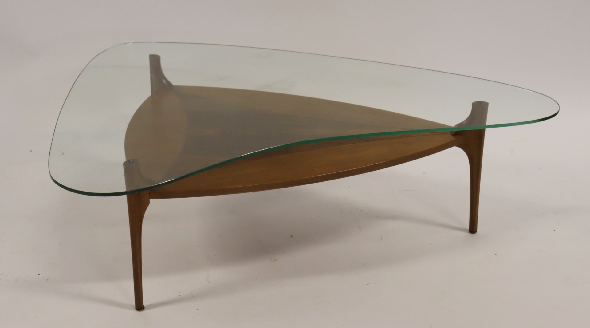 MIDCENTURY GLASS TOP COFFEE TABLE.