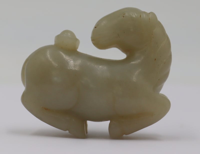 CHINESE JADE CARVING OF A HORSE  3b70de
