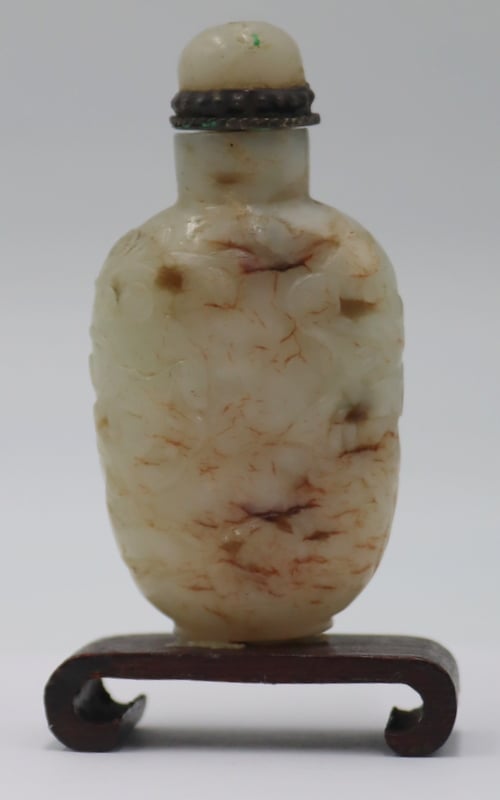 CHINESE CARVED JADE SNUFF BOTTLE 3b70e4