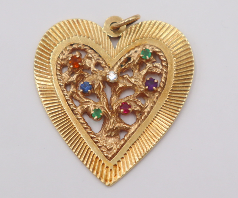 JEWELRY LARGE 14KT GOLD HEART 3b7201