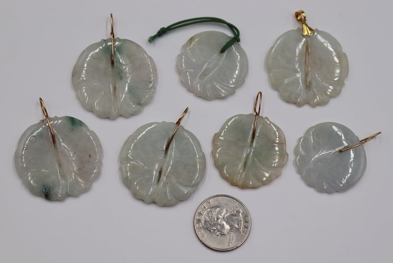 COLLECTION OF 10 CARVED JADE 3b72db